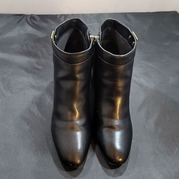 LIZ CLAIBORNE LC MALCOMB ALMOND TOE BLOCK HEEL BOOTIE - Picture 3 of 15